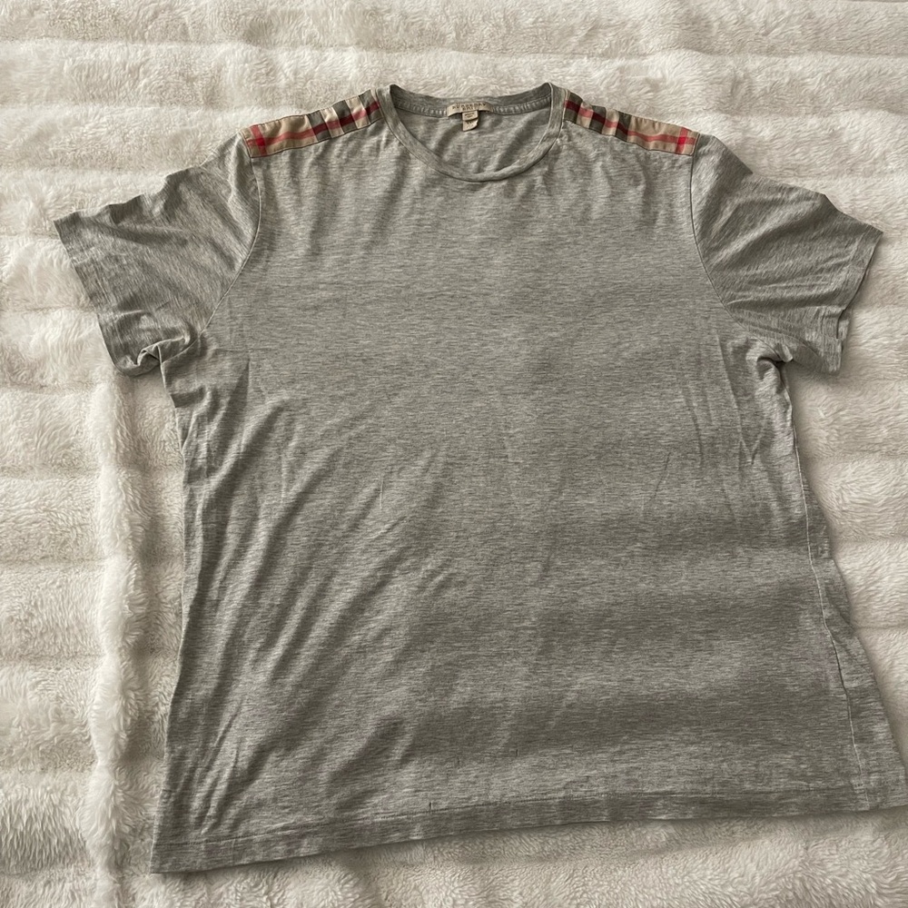 Burberry T-shirt
